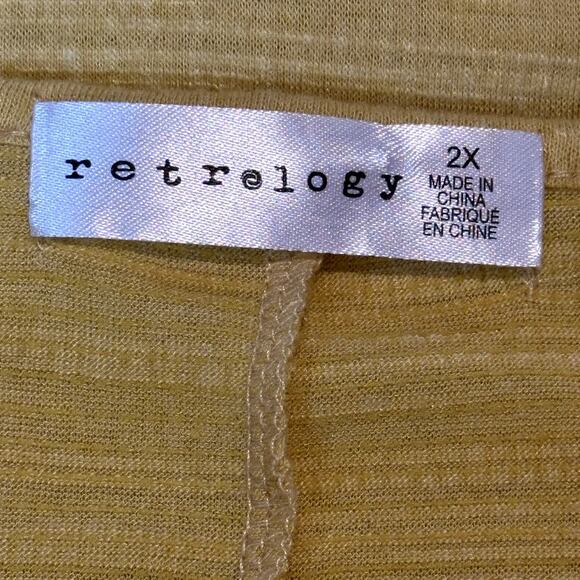 Retrology Women Plus Size 2X Jeweled Boat U Neck Detail Short Flouncy Sleeve Top - Picture 7 of 9